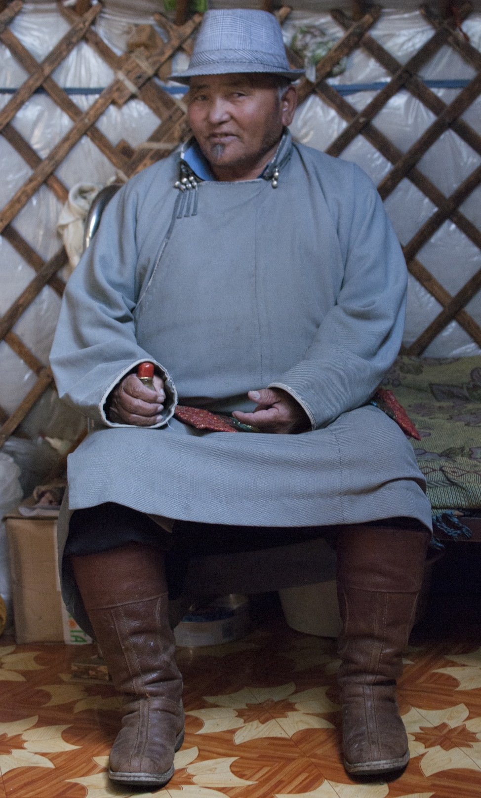 Б. Лувсандаш